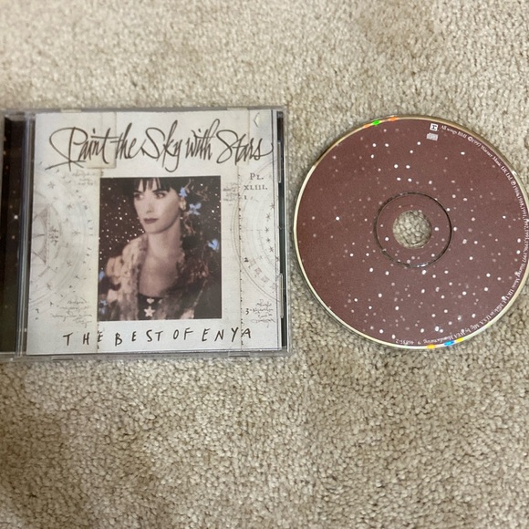 🔥 5 for $5🔥 Paint the Sky with Stars The Best of Enya CD - Picture 1 of 5